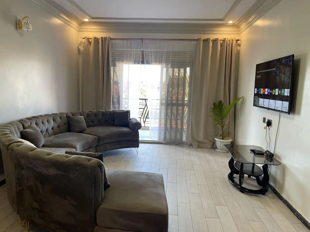公寓 Cozy Condo 坎帕拉